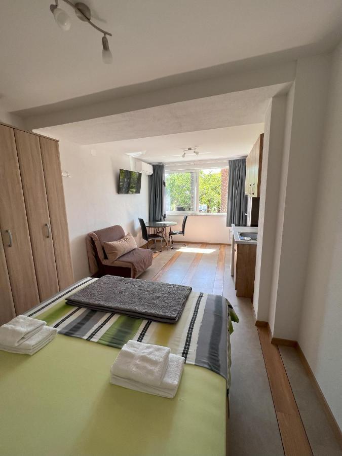 Apartmani Palme فونتانا المظهر الخارجي الصورة