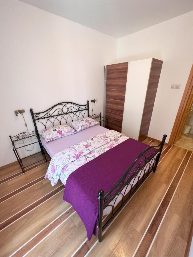 Apartmani Palme فونتانا المظهر الخارجي الصورة