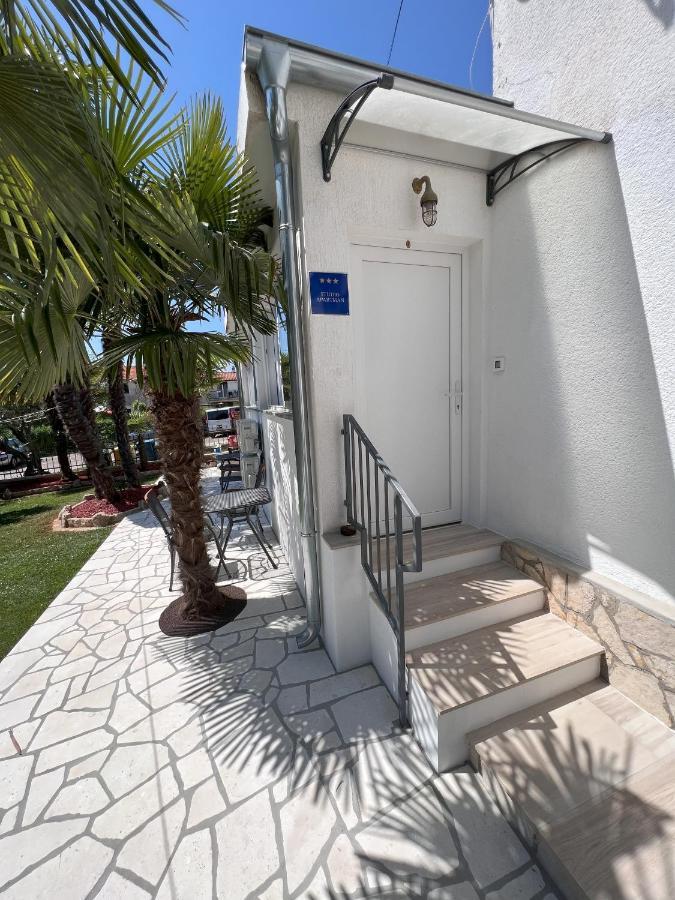 Apartmani Palme فونتانا المظهر الخارجي الصورة