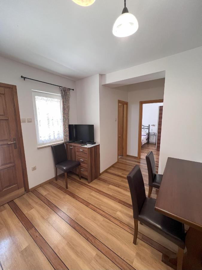 Apartmani Palme فونتانا المظهر الخارجي الصورة